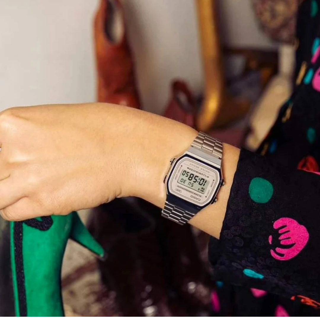 Reloj Casio A-168WA-8A Retro Unisex