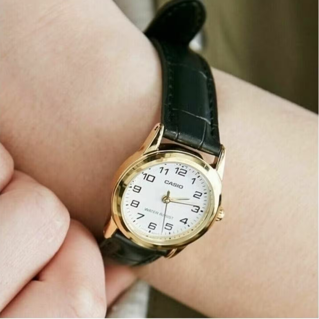 Reloj Casio LTP-V001GL-7B En Cuero Para Mujer