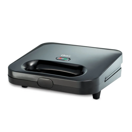 Sandwichera Oster Compacta CKSTSM2885 Negra