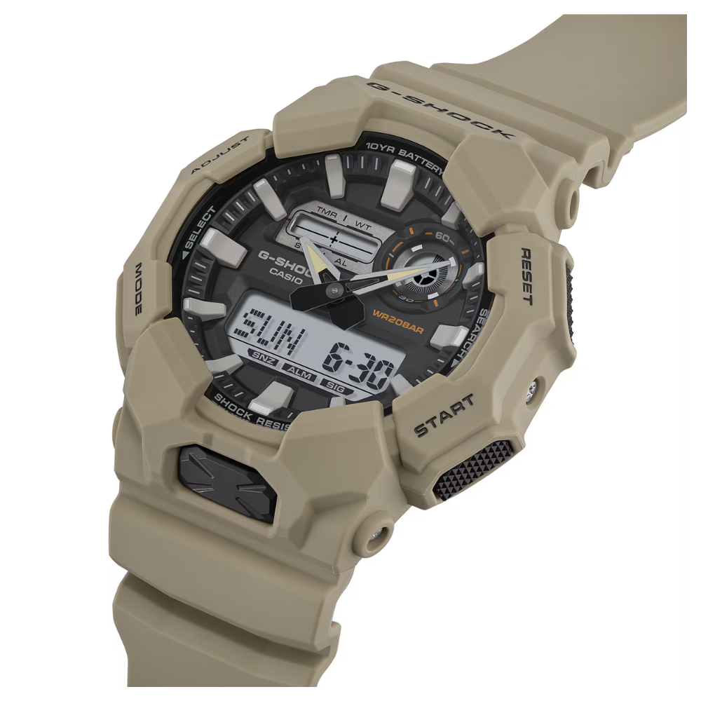 Reloj Casio G-SHOCK Para Hombre Deportivo GA-010-5ADR Beige Capuccino
