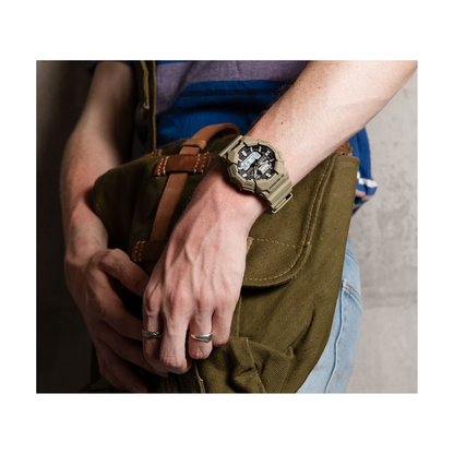 Reloj Casio G-SHOCK Para Hombre Deportivo GA-010-5ADR Beige Capuccino