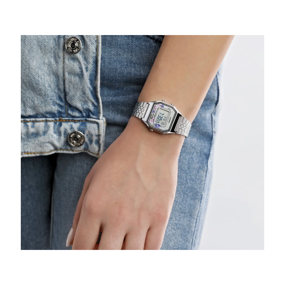 Reloj Casio Para Mujer Vintage LA680WA-4CDF Retro Plateado Con Diseño Floral
