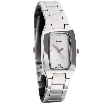 Reloj Casio LTP-1165A-7C2 En Acero Para Mujer