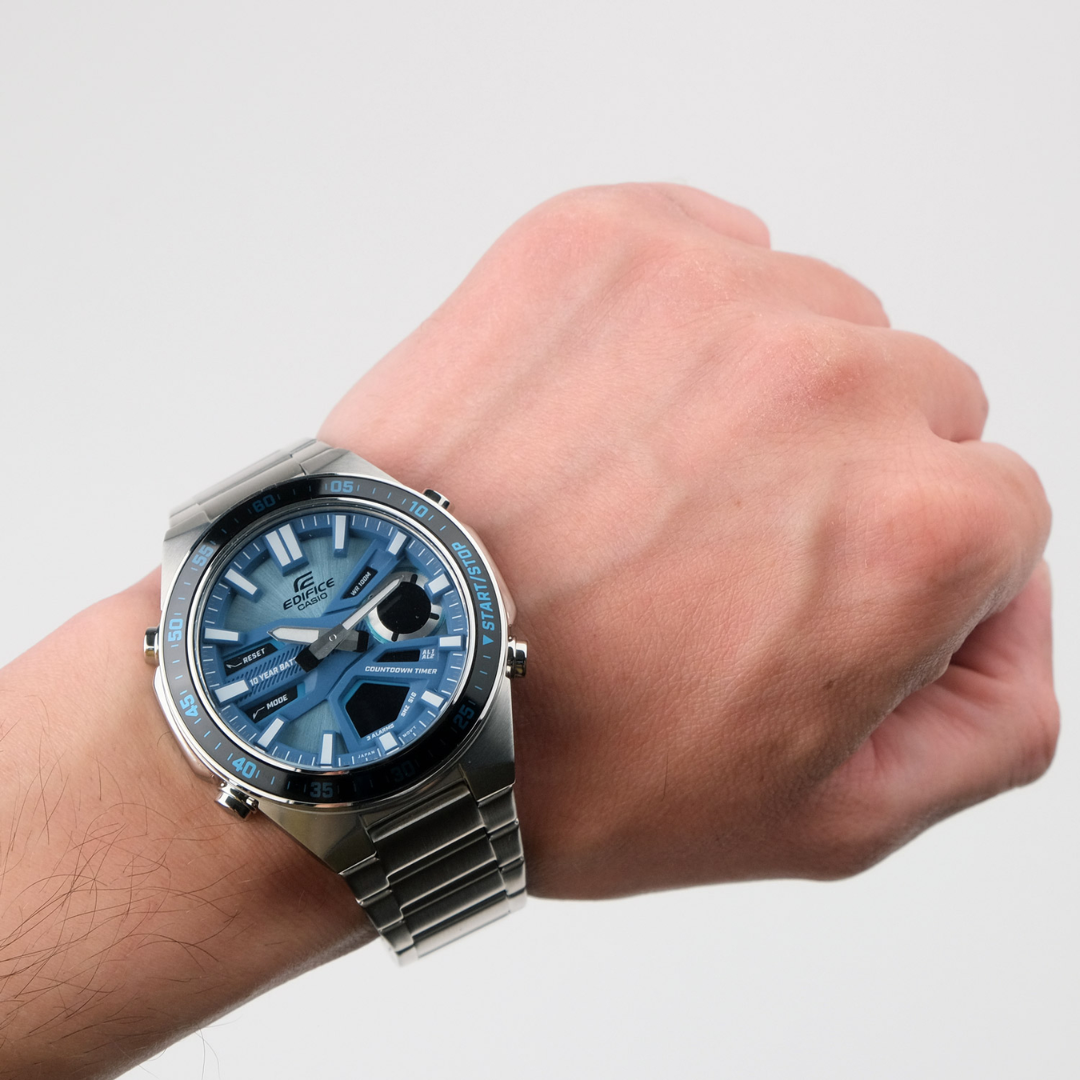 Reloj Casio Edifice EFV-C110D-2B En Acero Para Hombre