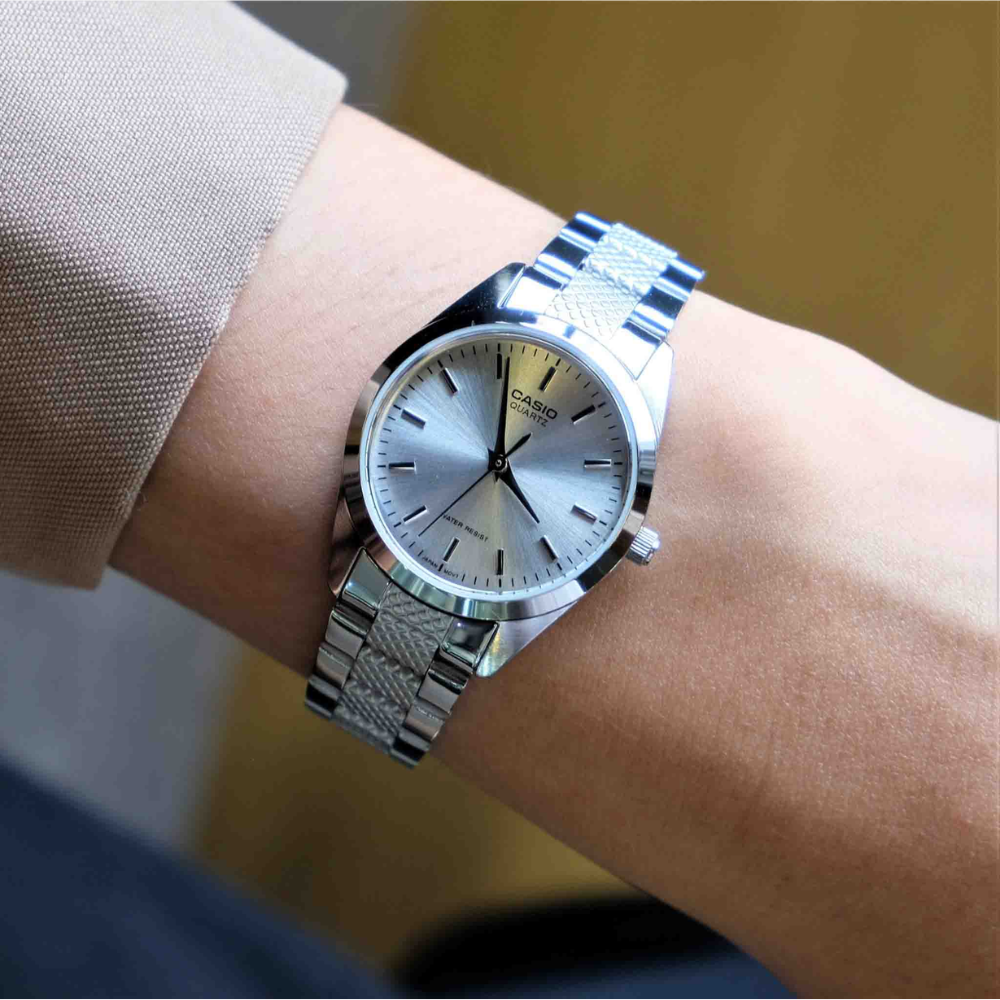 Reloj Casio LTP-1274D-7A Elegante En Acero Para Mujer