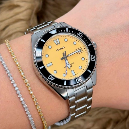 Reloj Casio MDV-10D-4A2 En Acero Para Hombre