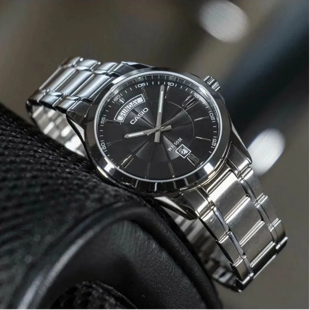 Reloj Casio MTP-1381D-8A En Acero Para Hombre Elegante