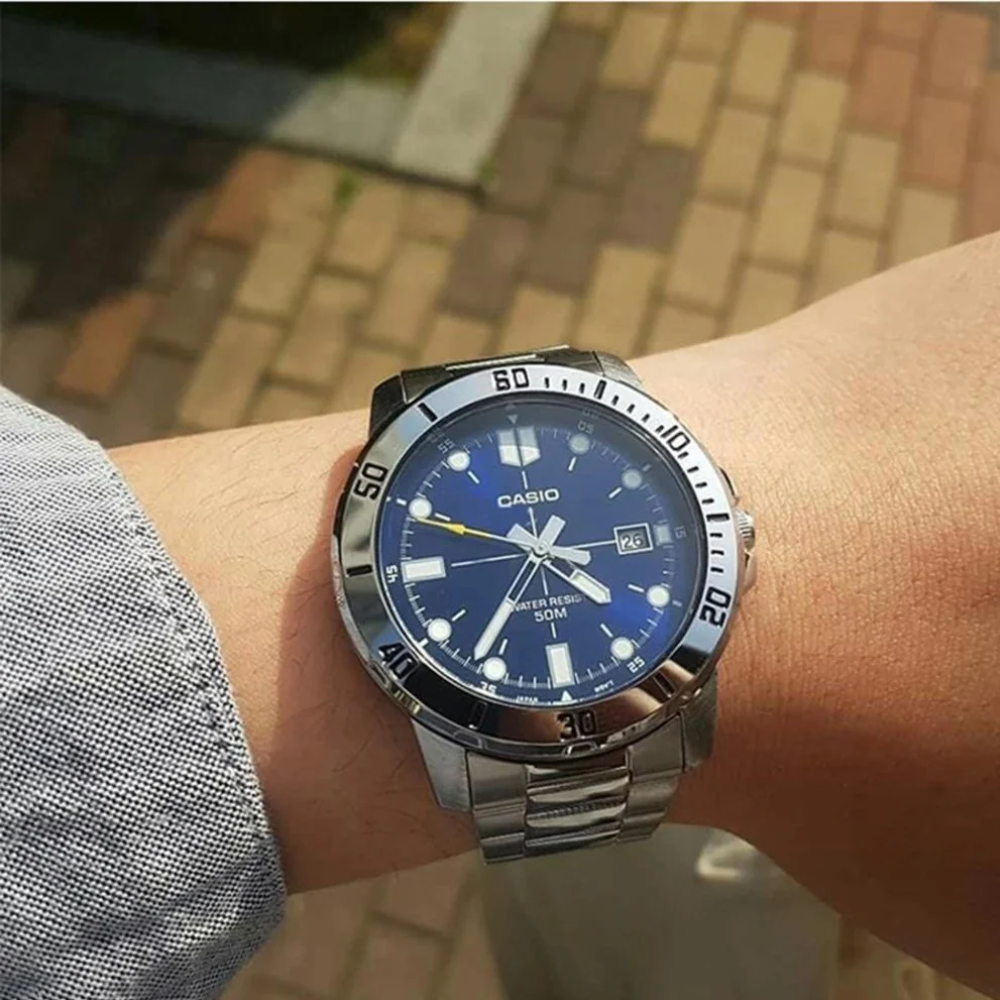 Reloj Casio MTP-VD01D-2E En Acero Para Hombre